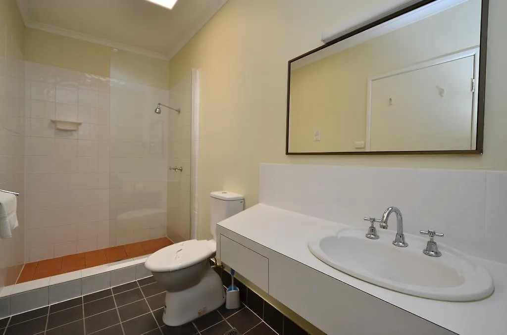 Hotel Biloela Centre Motel & Grevillea Steakhouse & Bar